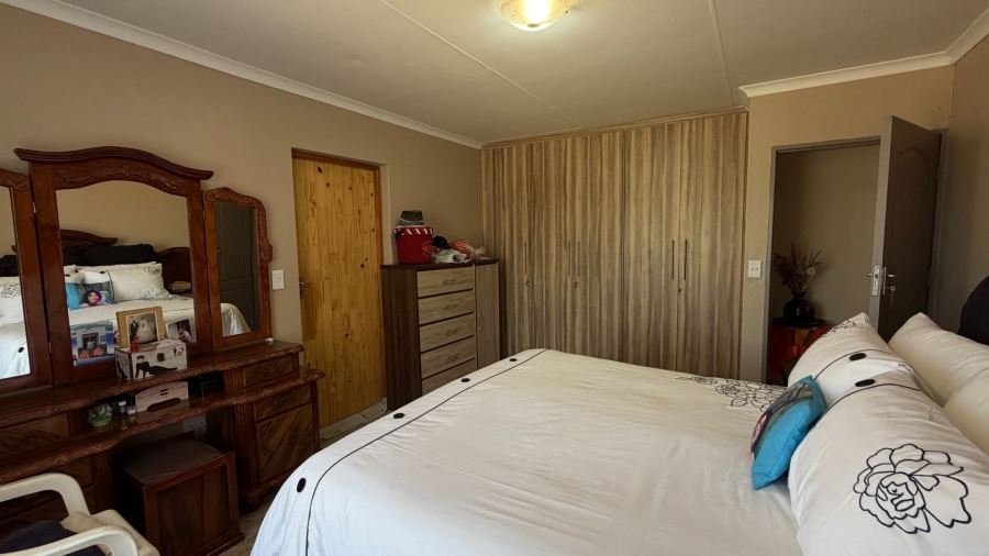  Bedroom Property for Sale in Ellaton North West